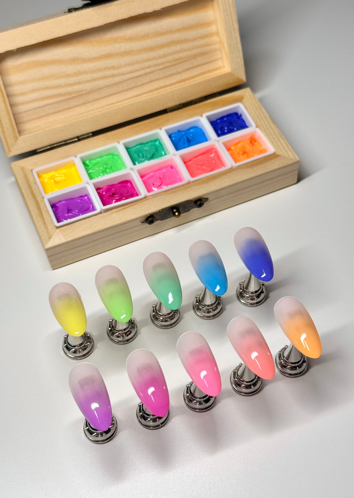 Paint & Pat Gel Palette: Brights HEMA free PRE-ORDER